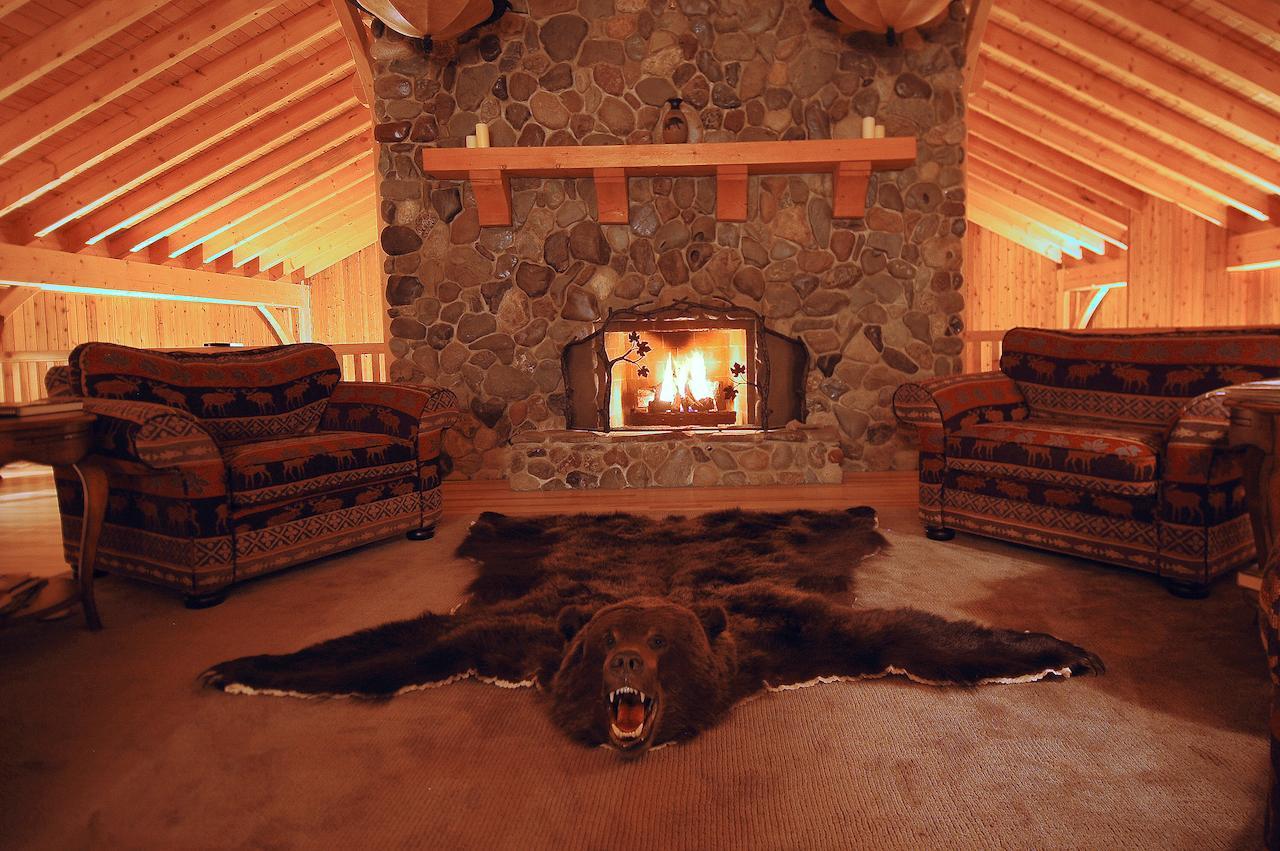 Bear Claw Lodge Kispiox Eksteriør billede