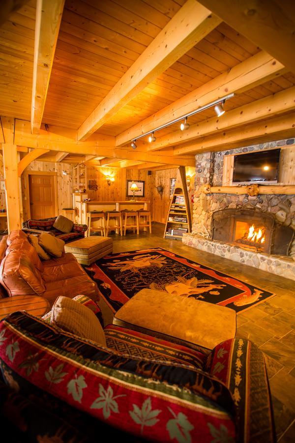 Bear Claw Lodge Kispiox Eksteriør billede