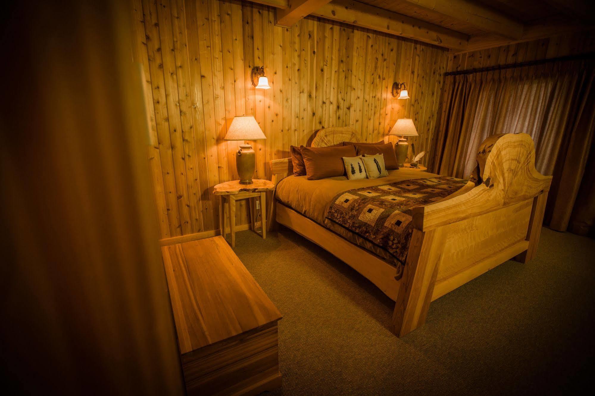 Bear Claw Lodge Kispiox Eksteriør billede