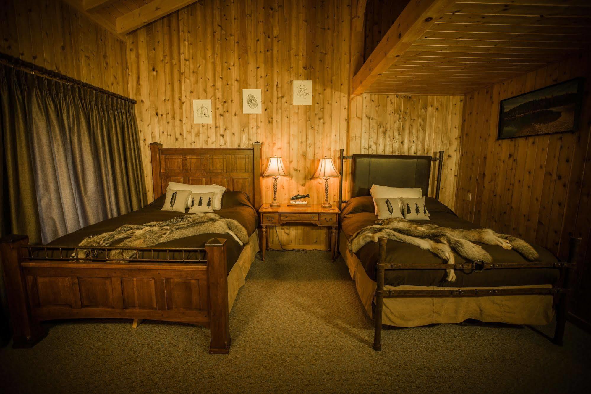 Bear Claw Lodge Kispiox Eksteriør billede